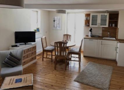 Wohlfuehl Appartments Felsberg Ngoại thất bức ảnh